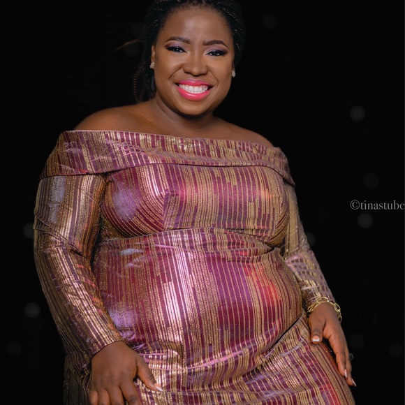 Plus Size off shoulder prom dress. SHEIN Curve - Picture 3 of 7